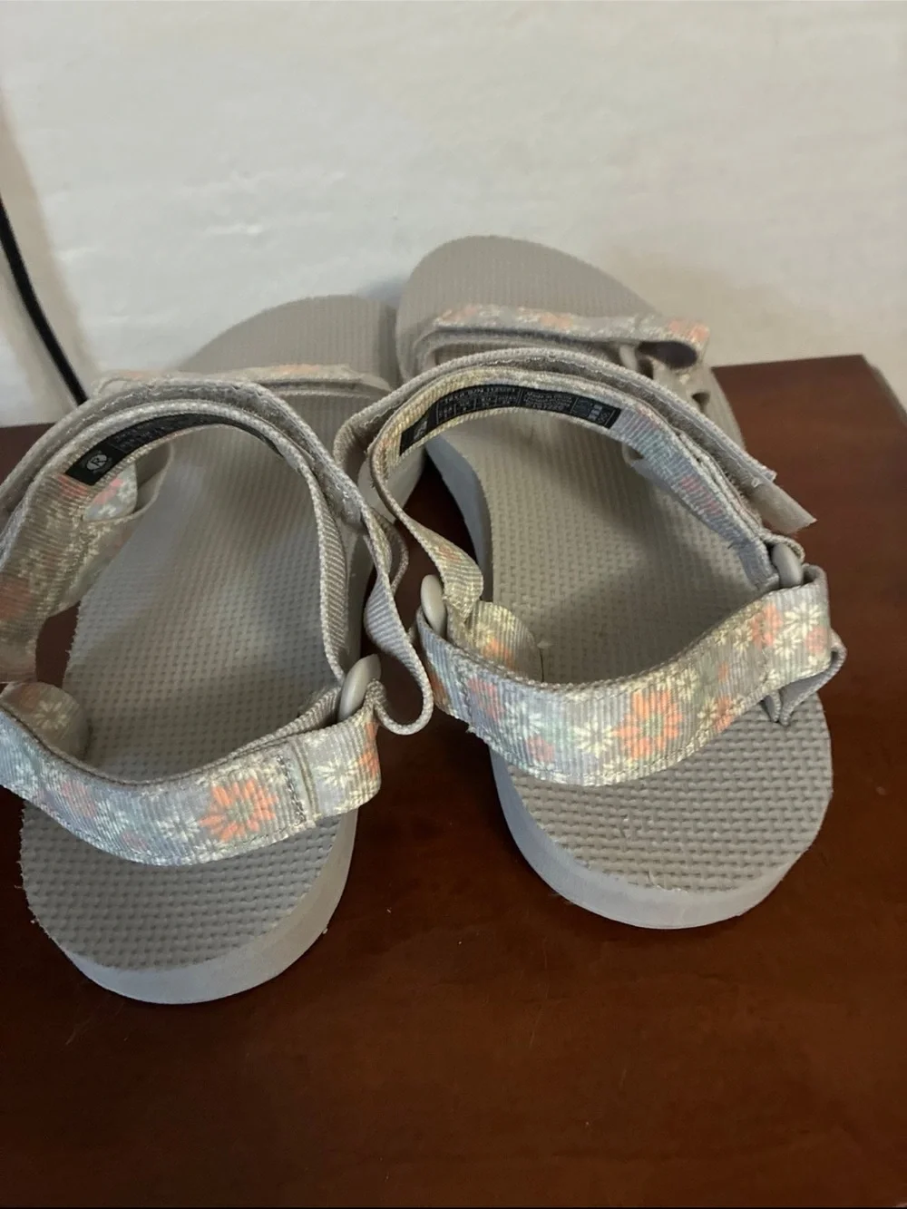 Teva Gray Sandals with Peach Floral Straps Size 7 - Picture 4 of 6